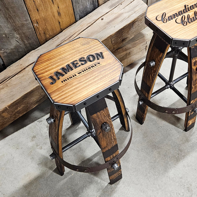 Whiskey Barrel - Custom (Métal &amp; bois - Tan) Whiskey Barrel Bar Tabouret - Chaise - Siège - Mancave - Bar - Tabourets - Tabourets de bar