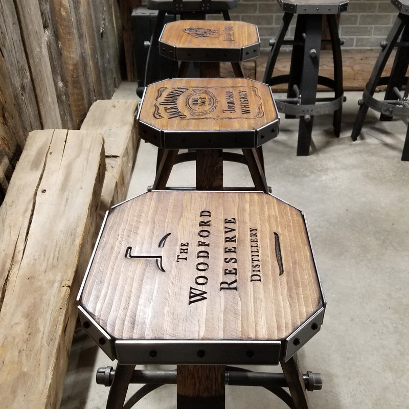 Whiskey Barrel - Custom (Métal &amp; bois - Tan) Whiskey Barrel Bar Tabouret - Chaise - Siège - Mancave - Bar - Tabourets - Tabourets de bar