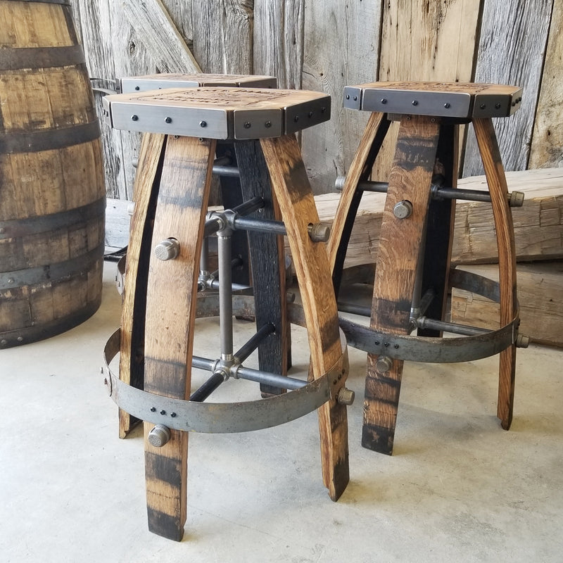 Whiskey Barrel - Custom (Métal &amp; bois - Tan) Whiskey Barrel Bar Tabouret - Chaise - Siège - Mancave - Bar - Tabourets - Tabourets de bar