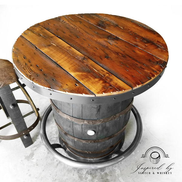 Whiskey Barrel - Foot Rail Whiskey Barrel bar - Bar - Mancave - Whiskey Barrel table - Fabriqué à la main à partir d’un baril de whisky récupéré